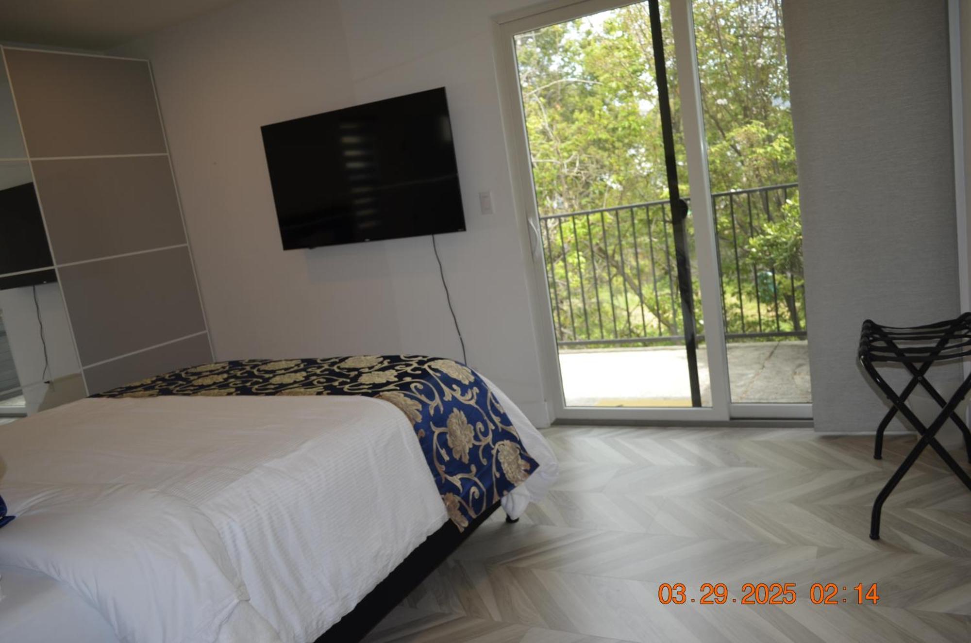 Dimond Abode Vacation Home #2 Oakland Dimond District エクステリア 写真